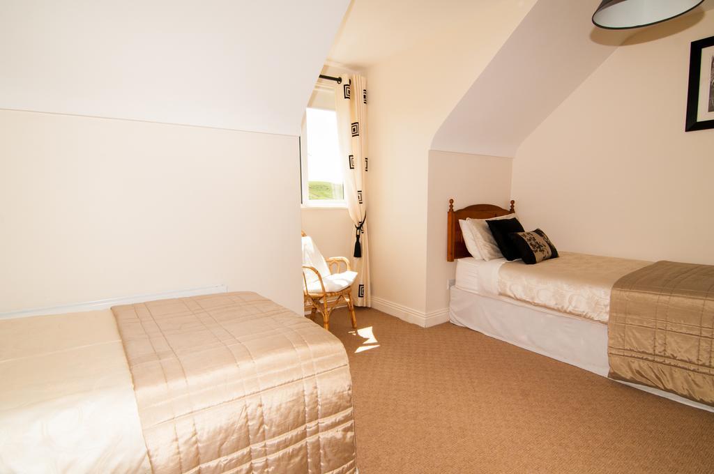 Deluxe Twin Room with Sea View